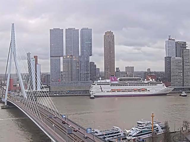 ms Ambition aan de Cruise Terminal Rotterdam